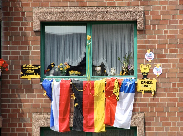 系内部面临 系内部面临